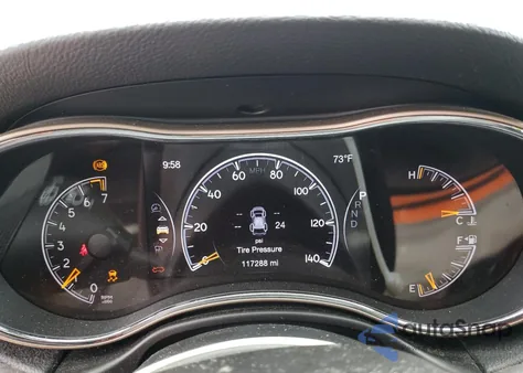 2016 Jeep Grand Cherokee Laredo z USA, uszkodzony, nr VIN 1C4RJFAG3GC367809